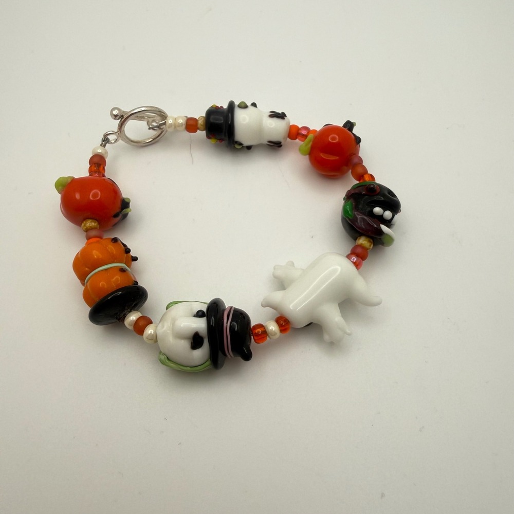 Halloween Lampwork Glass Bead Charm Bracelet Ghost Witch Pumpkin Toggle 7.75in